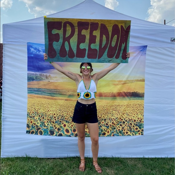 •𝕄𝕖𝕖𝕥 𝕋𝕙𝕖 𝕊𝕖𝕝𝕝𝕖𝕣• - Picture 3 of 8